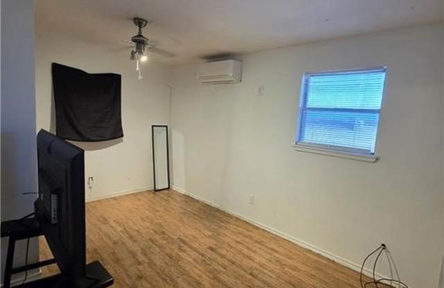 1121 W Mahl Street Gallery 4