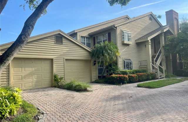 50 PELICAN PLACE photos photos