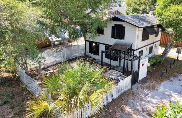 658 Ave B NW photos photos