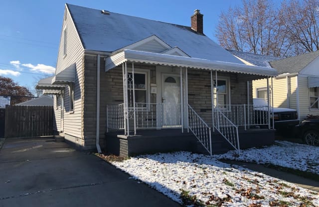 2065 Cicotte Ave - 2065 Cicotte, Lincoln Park, MI 48146
