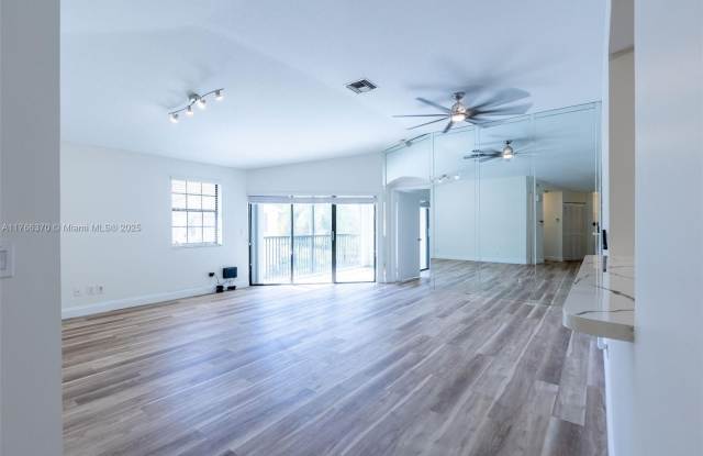 15865 SW 6th Pl photos photos