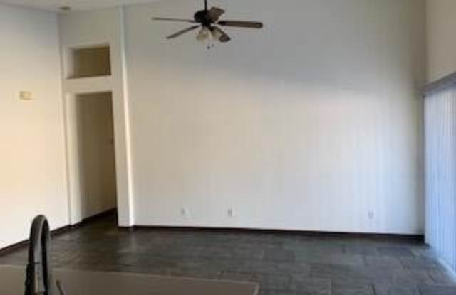 1702 W SPARROW Drive Gallery 3