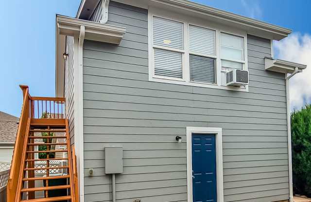 $1111 - Studio/1BA Close to Downtown Colorado Springs photos photos