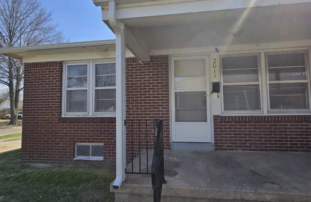 2011 South Old Manor Road - 2011 photos photos 2011 South Old Manor Road - 2011 photos photos