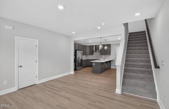 10567 Pleasant Branch Drive Gallery 4