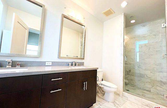 4211 Redwood Avenue - 4211 Redwood Avenue, Los Angeles, CA 90292