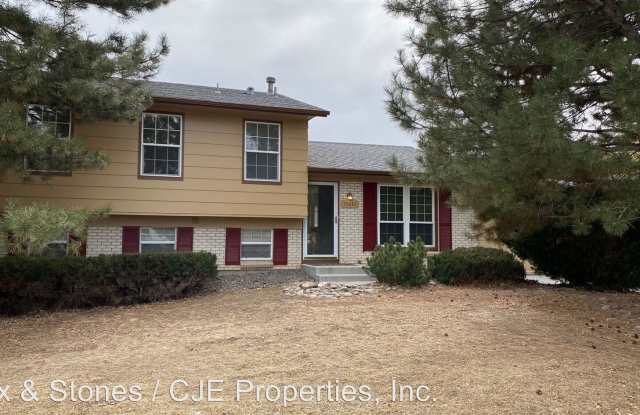 15614 E Atlantic Cir - 15614 East Atlantic Circle, Aurora, CO 80013