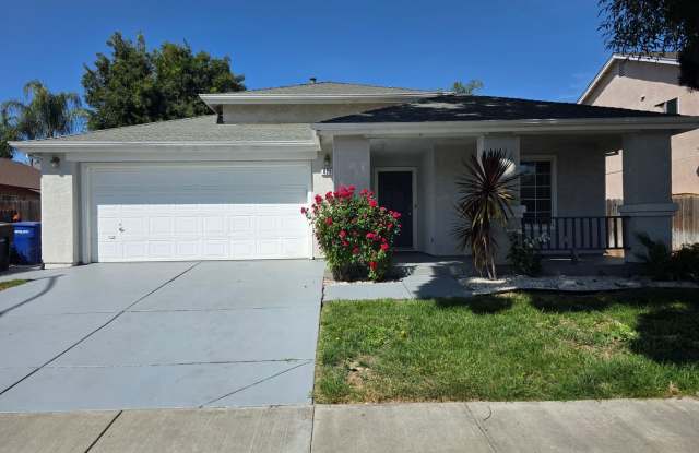Single Story 3-bedroom home in Patterson! - 421 Peregrine Drive, Patterson, CA 95363 Single Story 3-bedroom home in Patterson! - 421 Peregrine Drive, Patterson, CA 95363