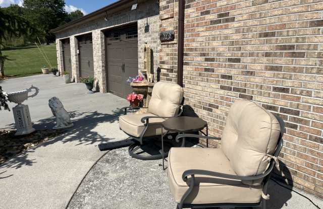 528 Ogalla Dr Gallery 3