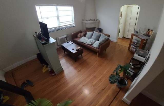 1559 Meridian Ave photos photos