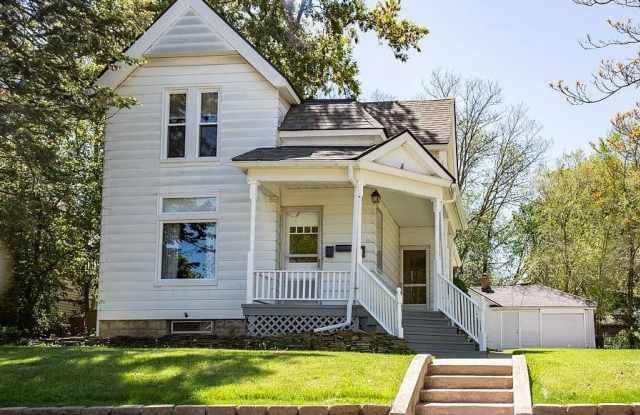 8 South Normal Street - 1 photos photos