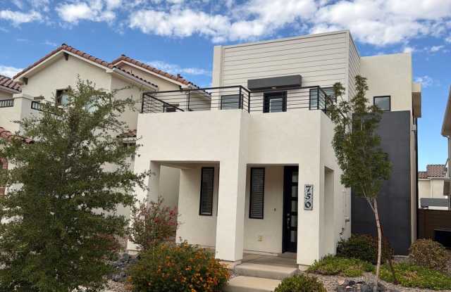 750 W Scarlet Hills Dr Gallery 1