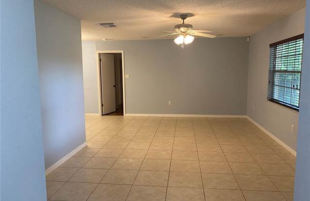 8029 SANDBERRY Boulevard Gallery 2