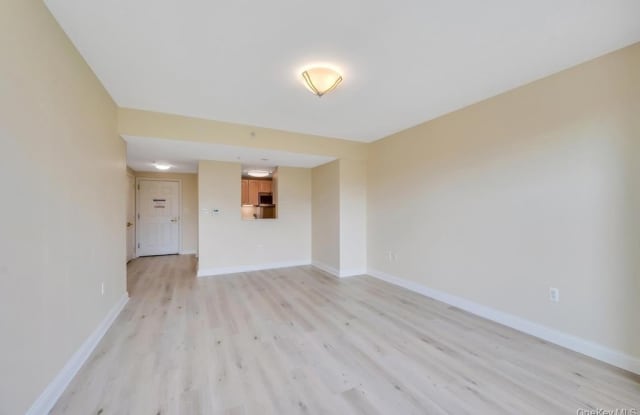 300 E Overlook Gallery 3