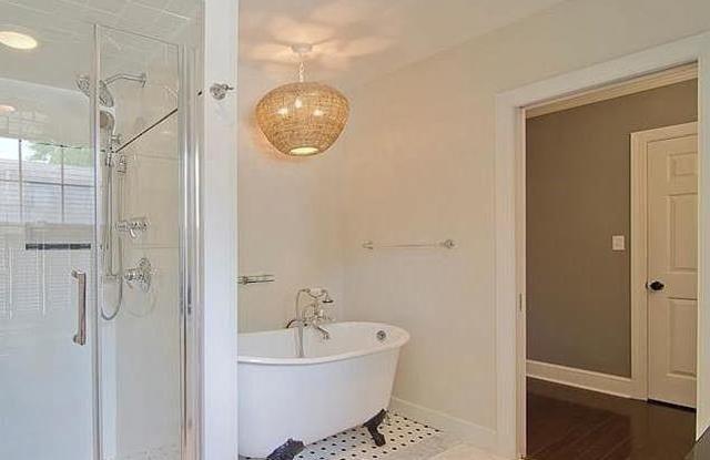210 Perrin Place Gallery 2