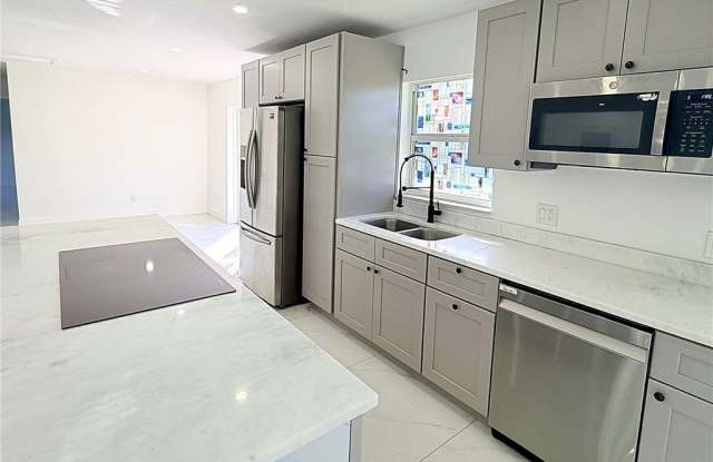 3615 Country Club Boulevard Gallery 2