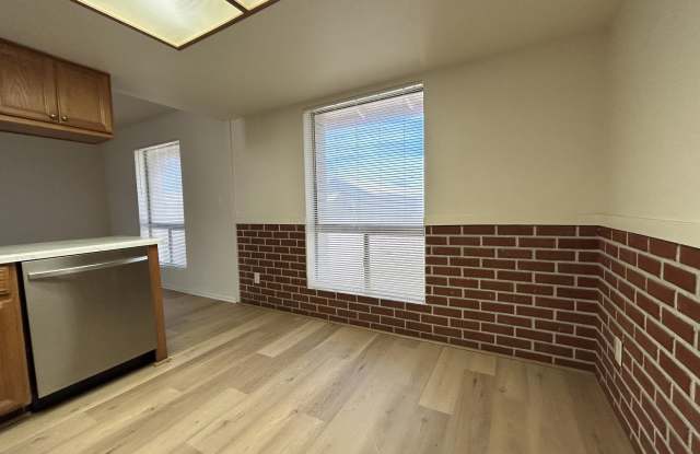 18016 N 15TH Avenue Gallery 3