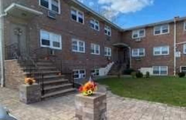 234 Roosevelt Avenue - 234 Roosevelt Avenue, Lodi, NJ 07644