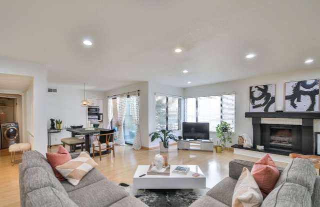 4675 Willis Ave - 4675 Willis Avenue, Los Angeles, CA 91403