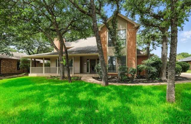 517 Indian Creek Drive - 517 Indian Creek Drive, Trophy Club, TX 76262