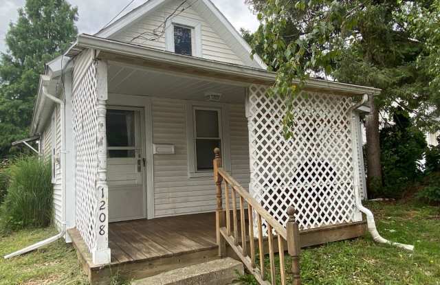1208 Chestnut Street - 1208 Chestnut Street, Dover, OH 44622