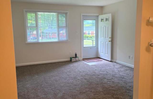 4700 RED FOX Road Gallery 4