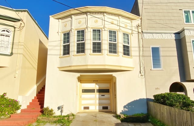 2444 33rd Ave photos photos