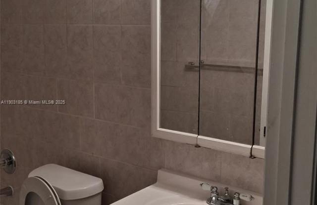 650 NE 149th St - 650 Northeast 149th Street, Golden Glades, FL 33161