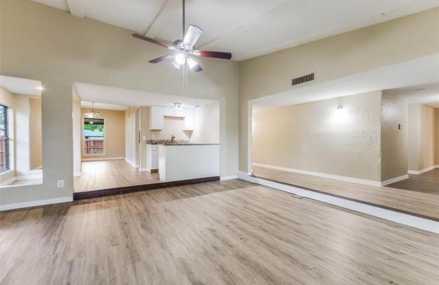 11627 Cotillion Drive Gallery 4