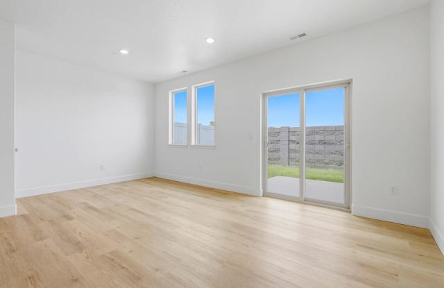 6820 West Court Street - C-104 Gallery 2