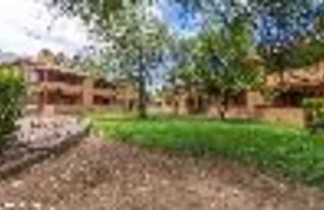 1716 W Wood Bridge Ct Gallery 1