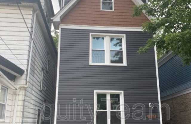 568 Delta Ave - 568 Delta Avenue, Cincinnati, OH 45226