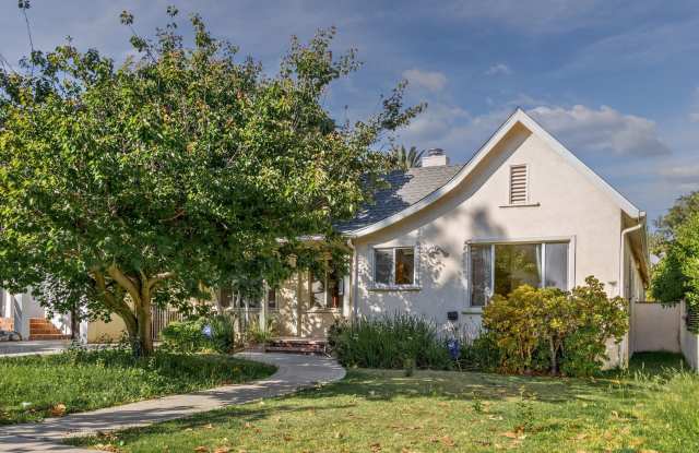 Spacious 4 BR 3 BA Home in Prime West L.A. photos photos
