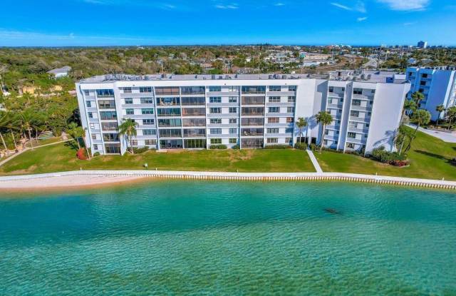1542 Jupiter Cove Drive Gallery 3