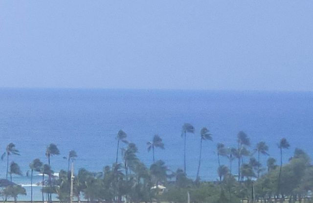 1700 Ala Moana Blvd Gallery 1
