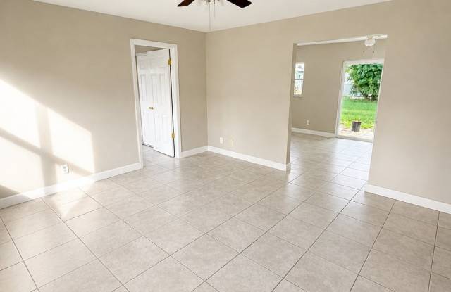 1776 N Meador Ct Gallery 2