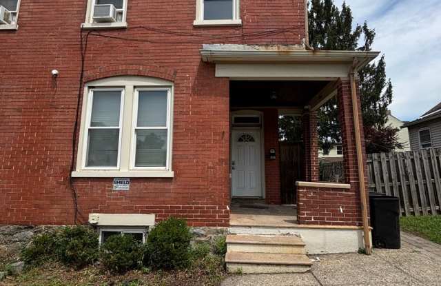 4 Bedroom 2 bath ready Immediately photos photos