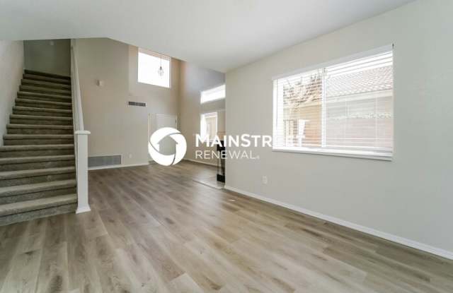 4667 West Weathervane Street Gallery 3