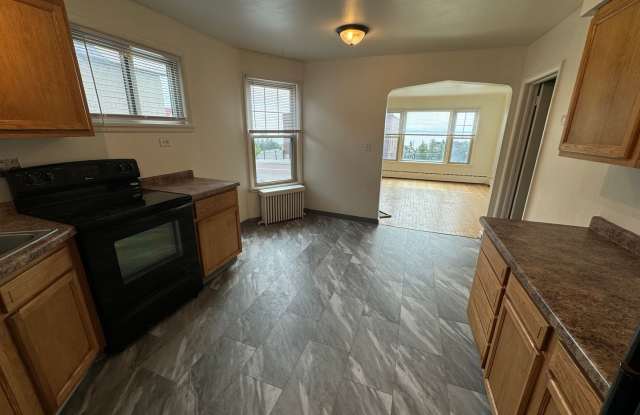 607-609 E 1st St photos photos 607-609 E 1st St photos photos