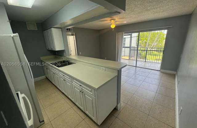 4519 Treehouse Ln Gallery 1