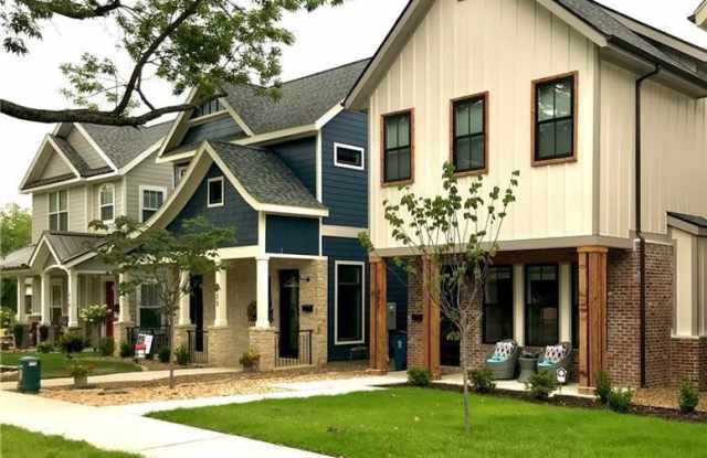 327  SW D  ST - 327 Southwest D Street, Bentonville, AR 72712