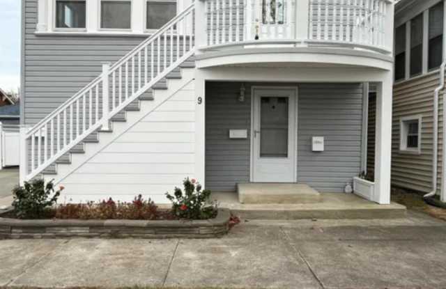 9 N wissahickon Street - 9 North Wissahickon Avenue, Ventnor City, NJ 08406