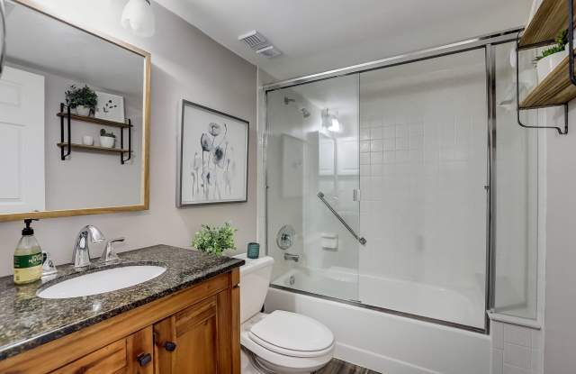 3134 Lake Pine Way Gallery 4