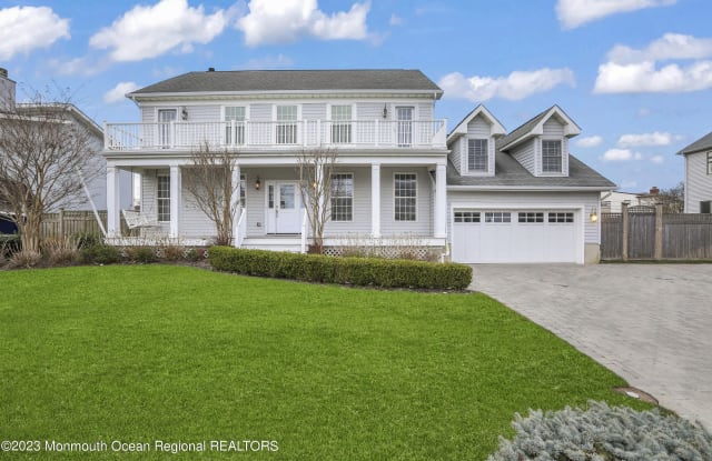 74 Seaview Avenue - 74 Seaview Avenue, Monmouth Beach, NJ 07750