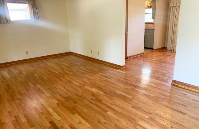 Great Location Near SEMO Campus! Gallery 3