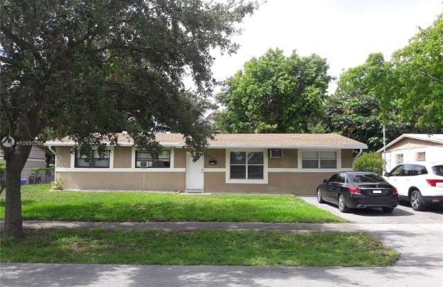 3600 NW 7th St - 3600 Northwest 7th Street, Lauderhill, FL 33311
