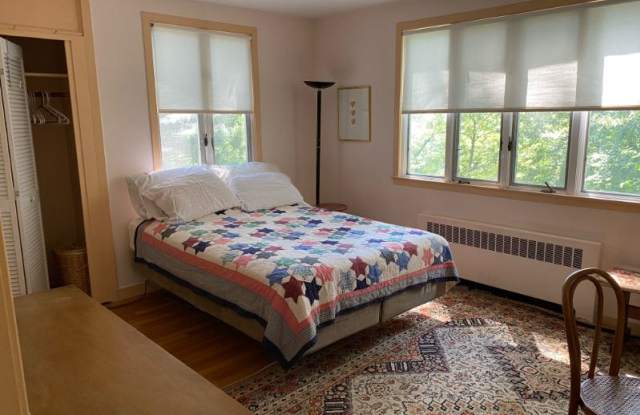 136 Rawson Rd - 136 Rawson Road, Brookline, MA 02445