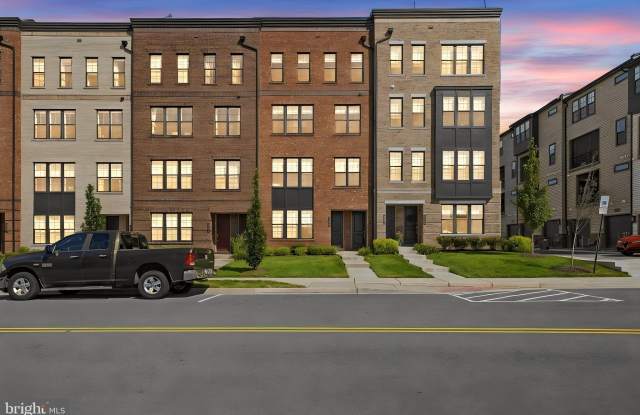 43556 CENTERGATE Drive Gallery 2