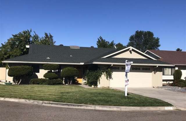 1318 San Pablo Ct - 1318 San Pablo Court, Lake San Marcos, CA 92078