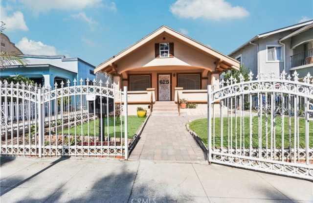 625 W 41st Drive photos photos